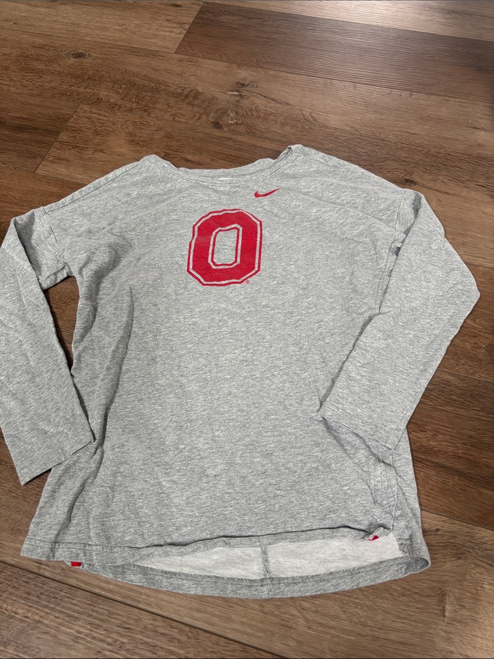 Nike Gray Long Sleeve Top Ohio State Buckeyes Graphic Sweatshirt College